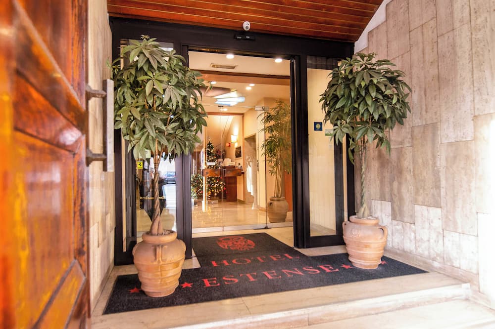 ホテル エステンセ 写真