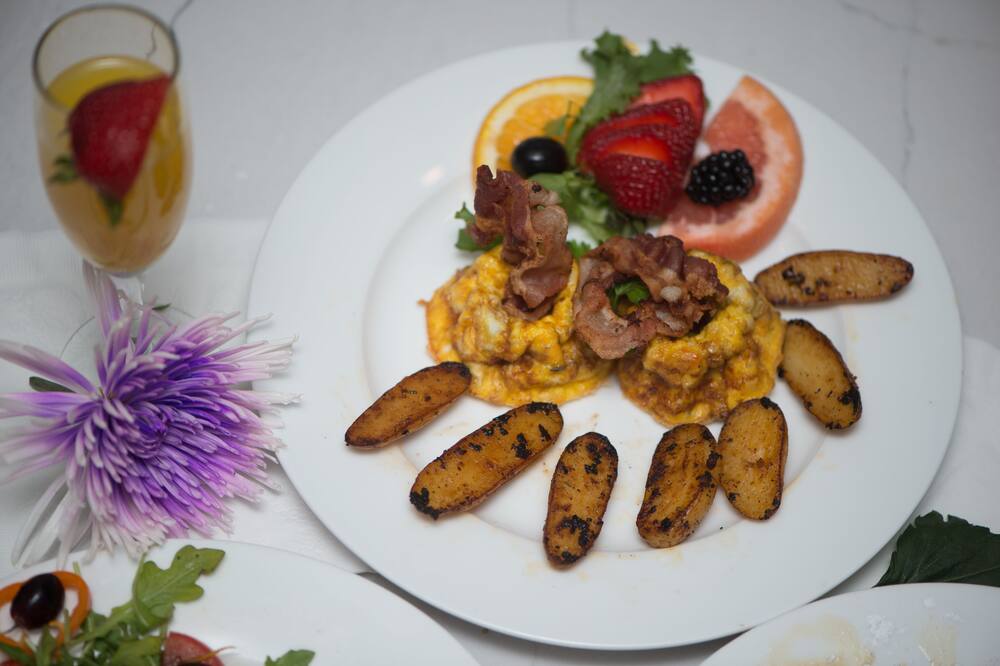 ザ アウトルック イン 写真