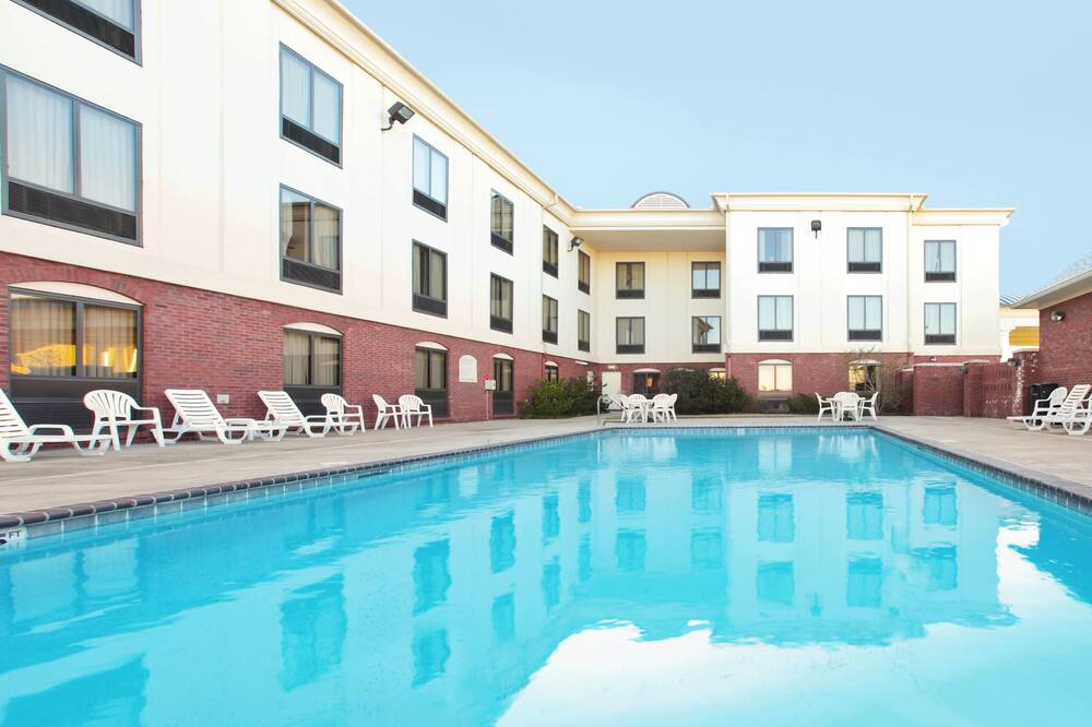 ホリデイ イン エクスプレス ホテル & スイーツ パイン ブラフ / パインズ モール by IHG 写真