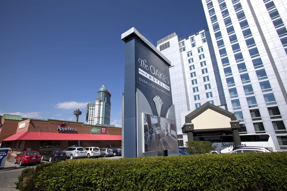 ザ オークス ホテル オーバールッキング ザ フォールズ 写真