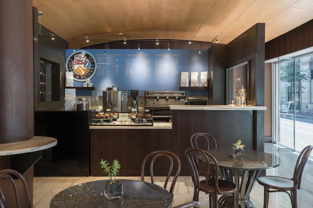 ルネッサンス ニュー オーリンズ ペレ マルケット フレンチ クォーター エリア ホテル 写真