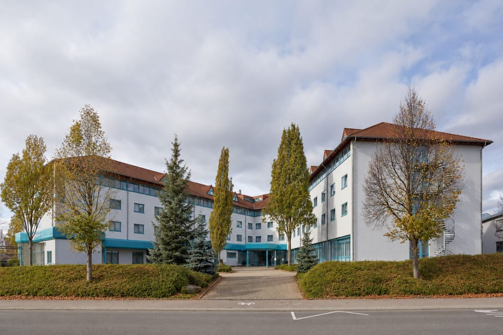 Sunday Hotel Stuttgart Herrenberg 写真