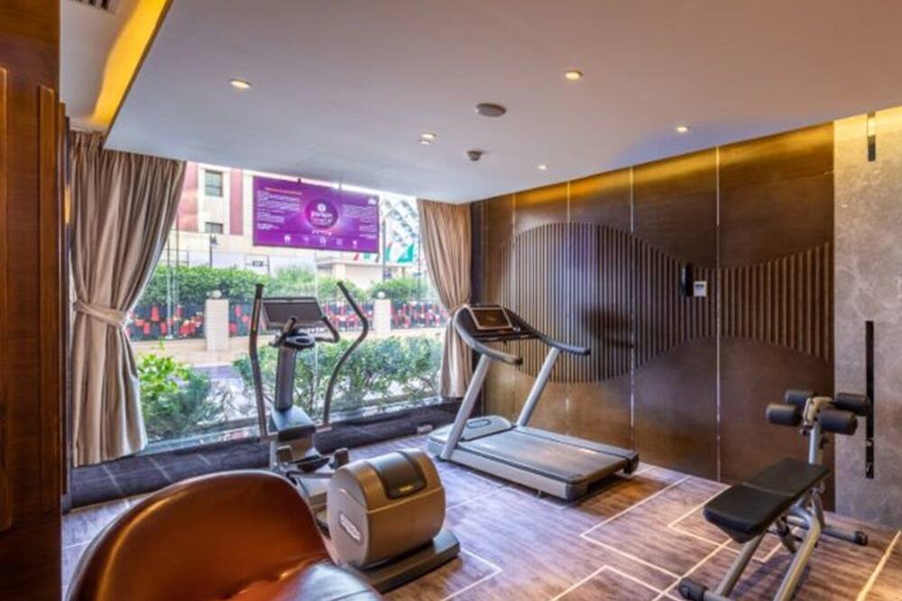 ブライラ ホテル オラヤ 写真