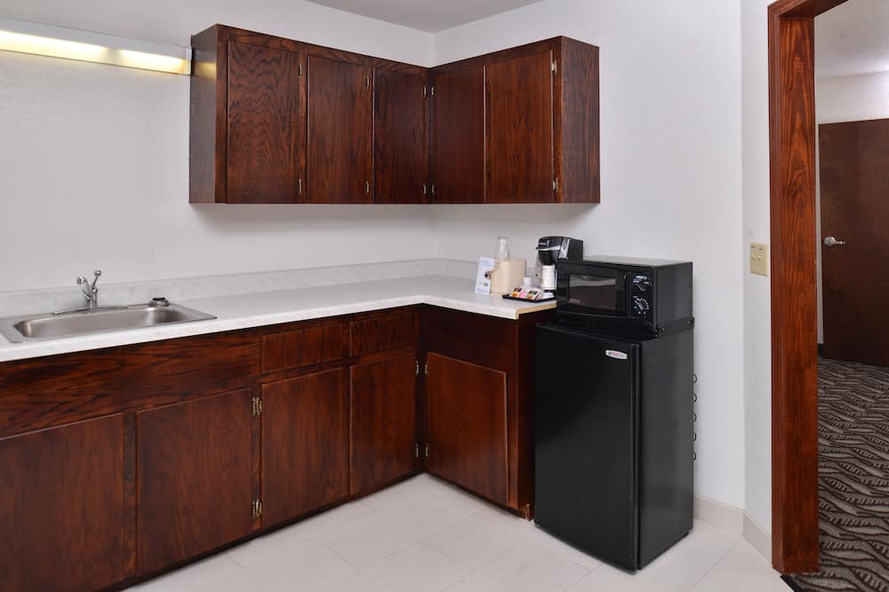 ホリデイ イン エクスプレス & スイーツ ロノーク by IHG 写真