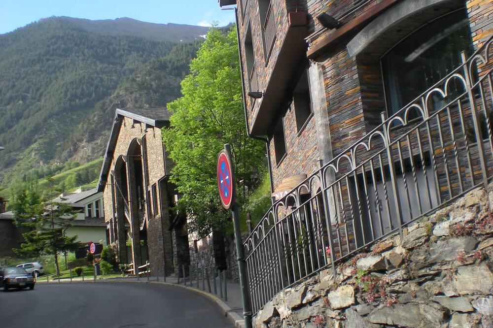 ホテル モンターネ 写真