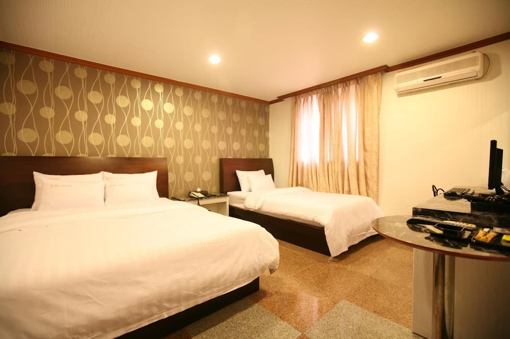 ホテル ニュー ワールド 写真