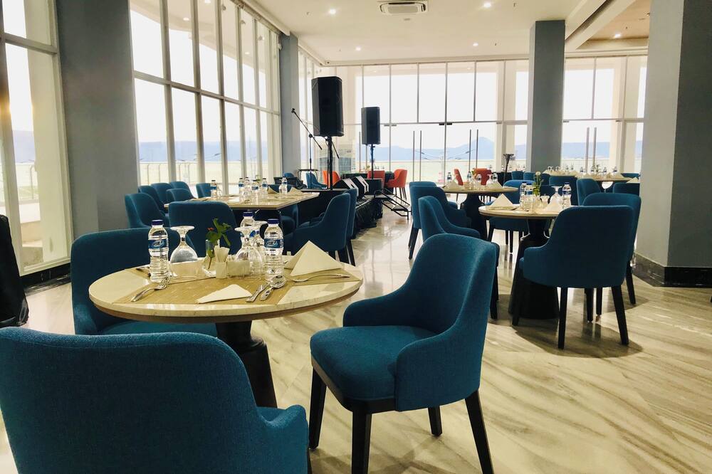 ラベルサ ホテル & コンベンションセンター サモシール 写真