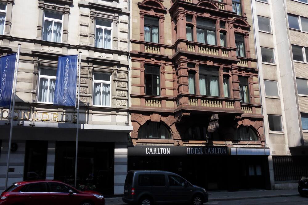 カールトン ホテル 写真