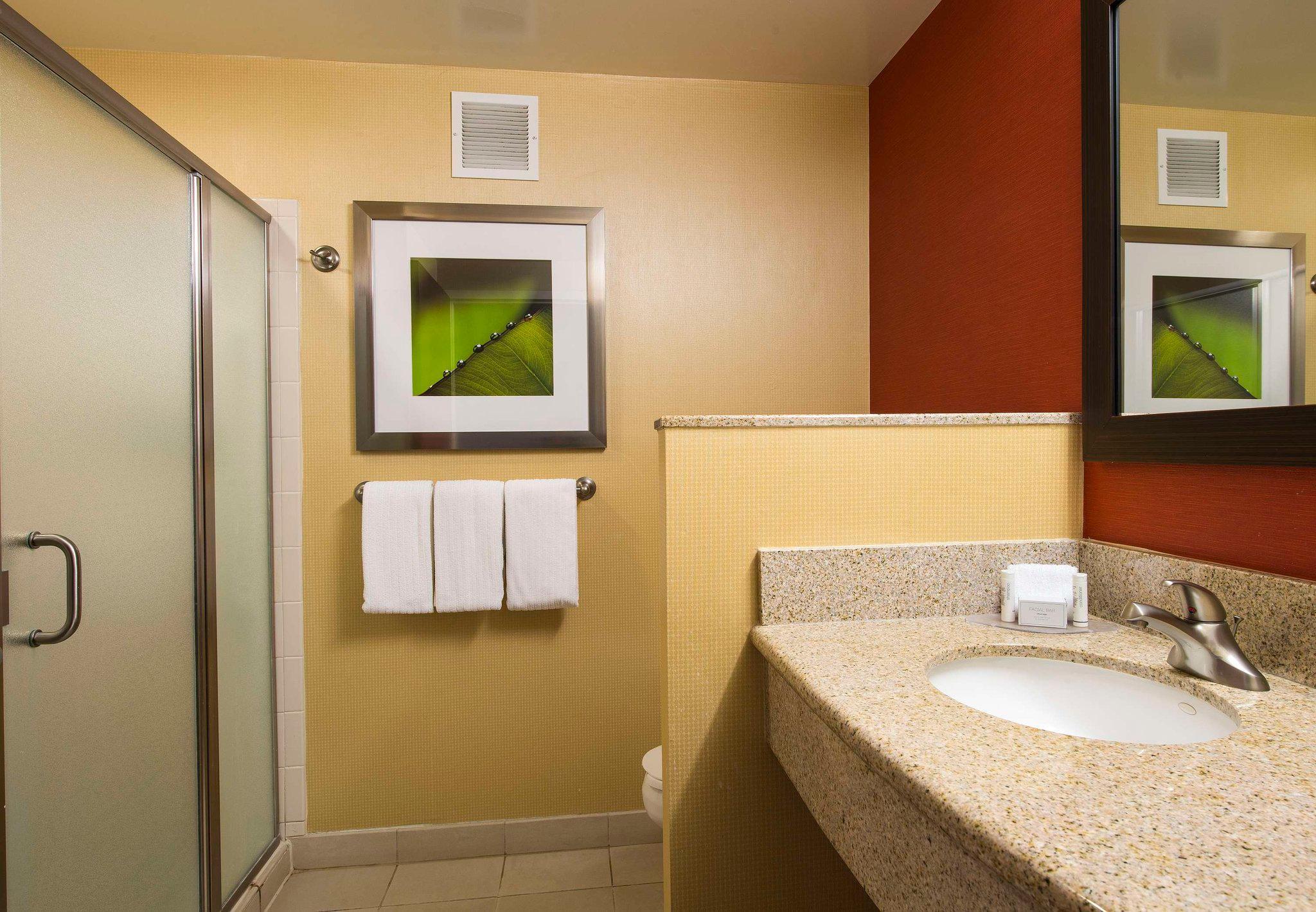 Courtyard by Marriott Ewing Princeton 写真