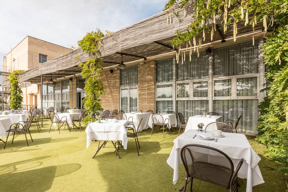 ホテル マジェスティ バーリ 写真