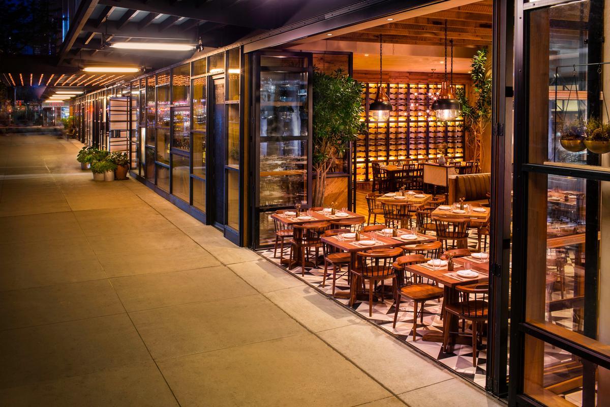 キンプトン ホテル エヴェンティ バイ IHG 写真