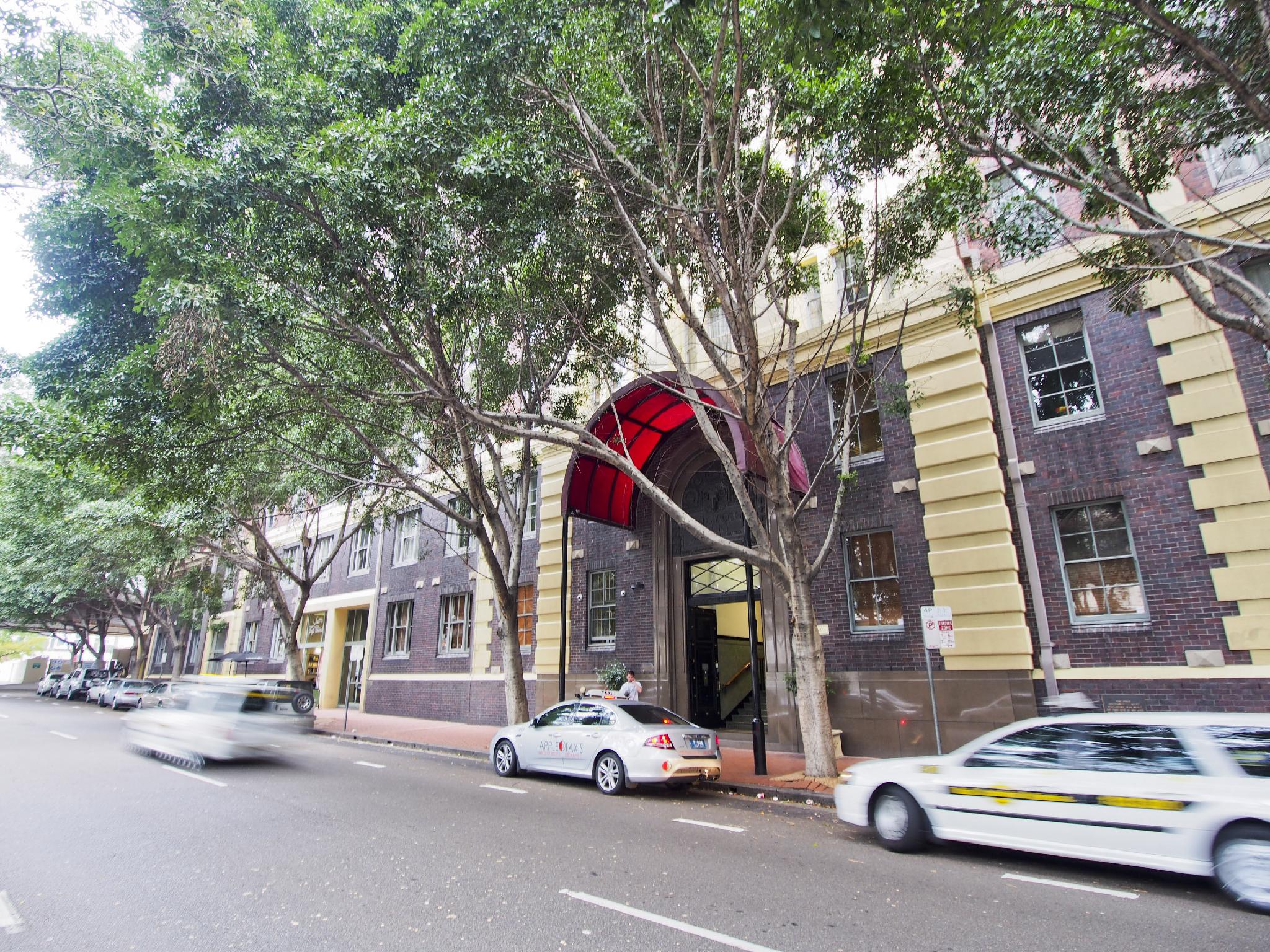 オークス シドニー ゴールズブロウ スイーツ 写真