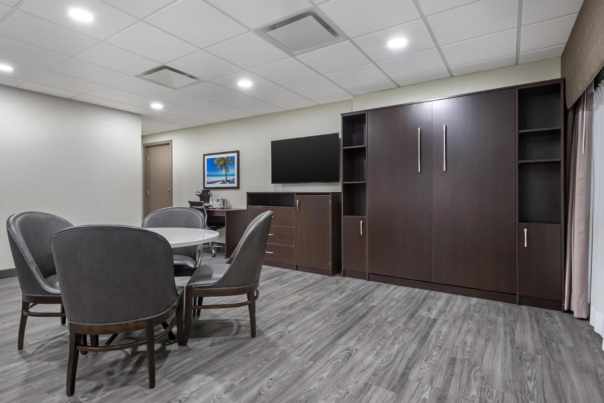 Best Western Plus Port O'Call Hotel 写真