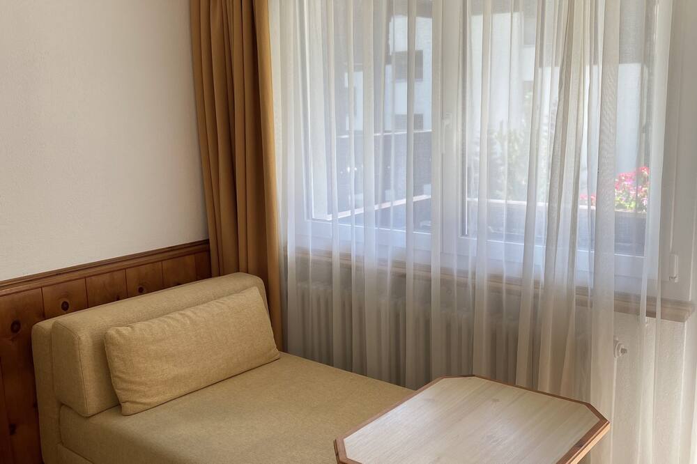 ホテル アドニス 写真