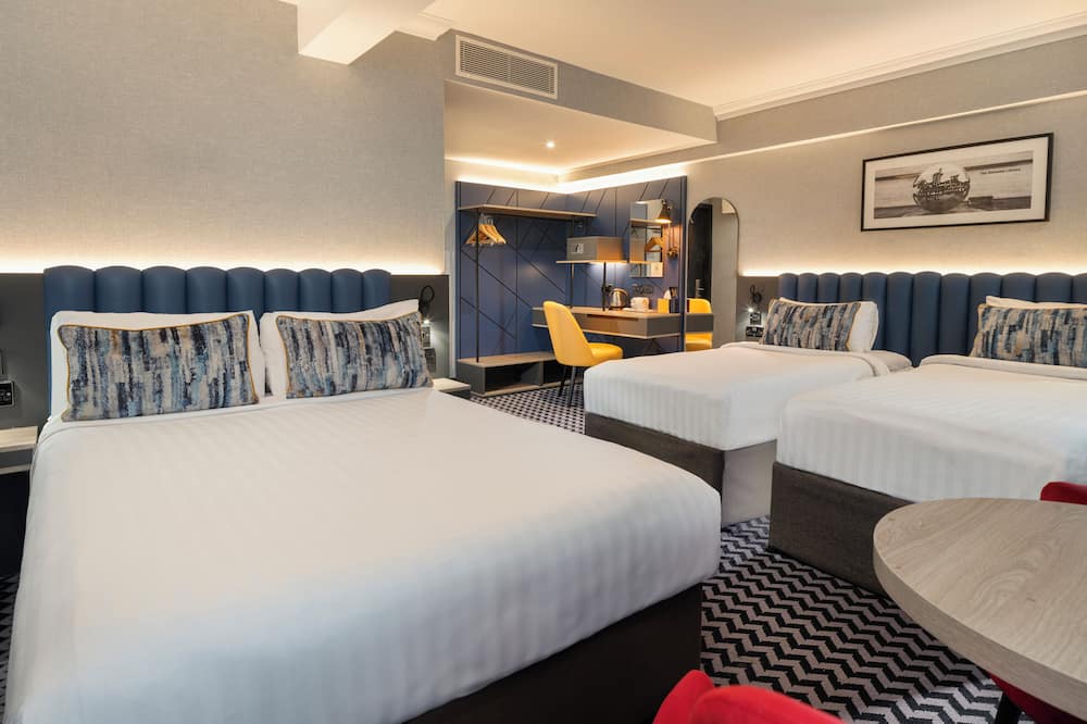 アカデミー プラザ ホテル 写真