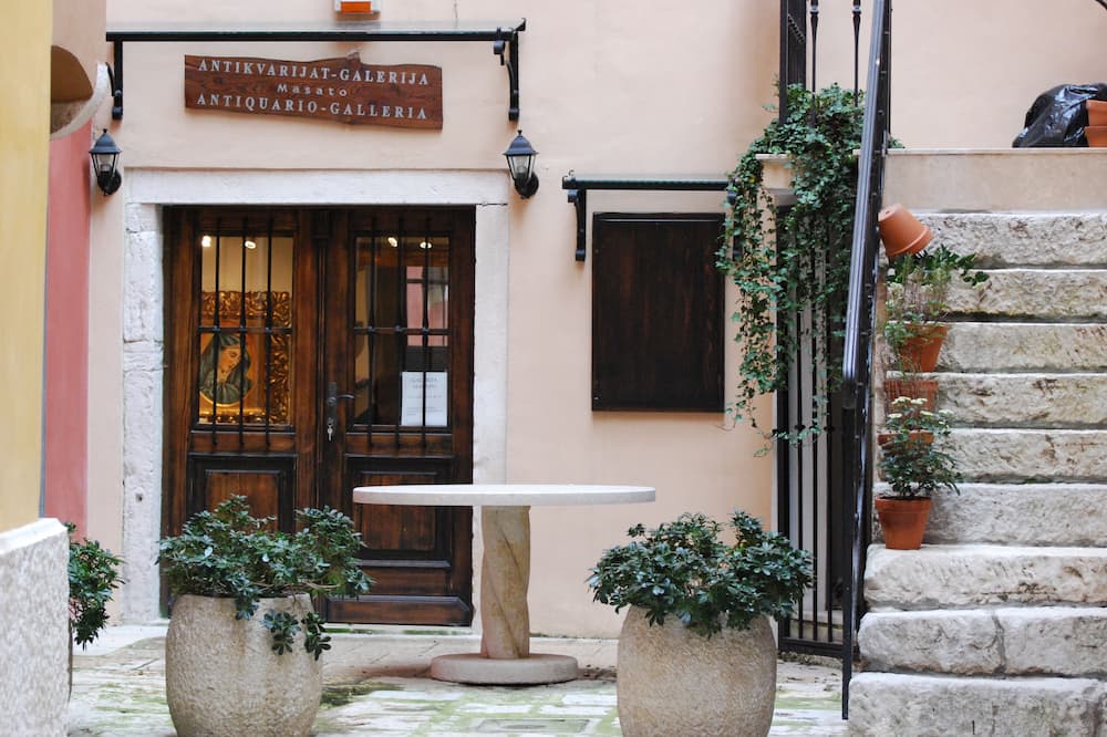 ヴィラ トゥットロット 写真