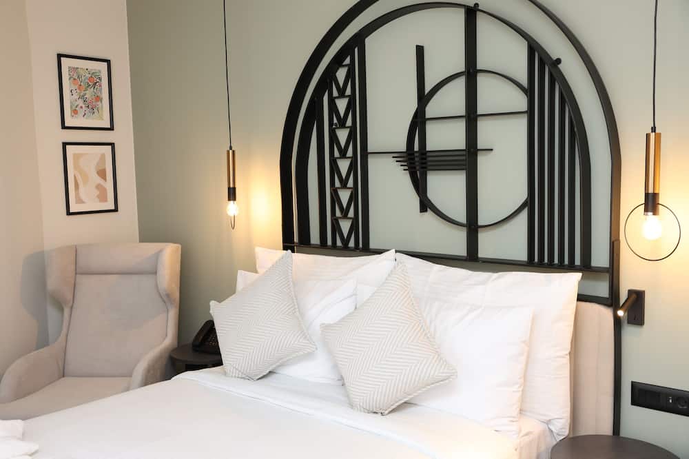 ゼウス エッセンス ブカレスト オペラ 写真