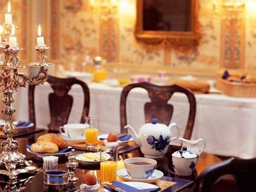 Broholm Castle 写真