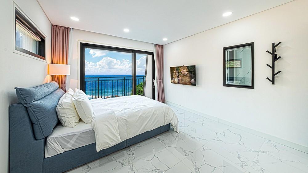 2020 April brand new stonecove pension 写真