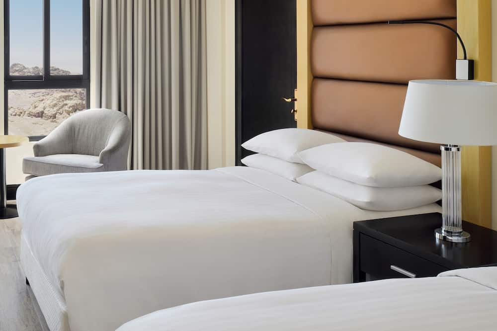 ペトラ マリオット ホテル 写真