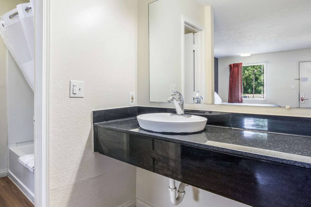 クオリティ イン & スイーツ コロンバス ウェスト 写真