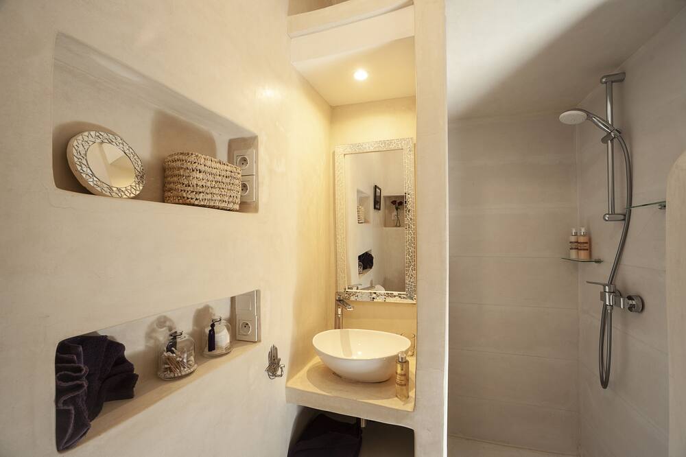 リヤド ブッサ 写真