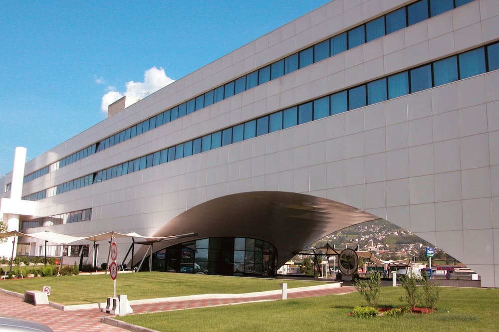 エクスプレス ホテル アオスタ イースト 写真