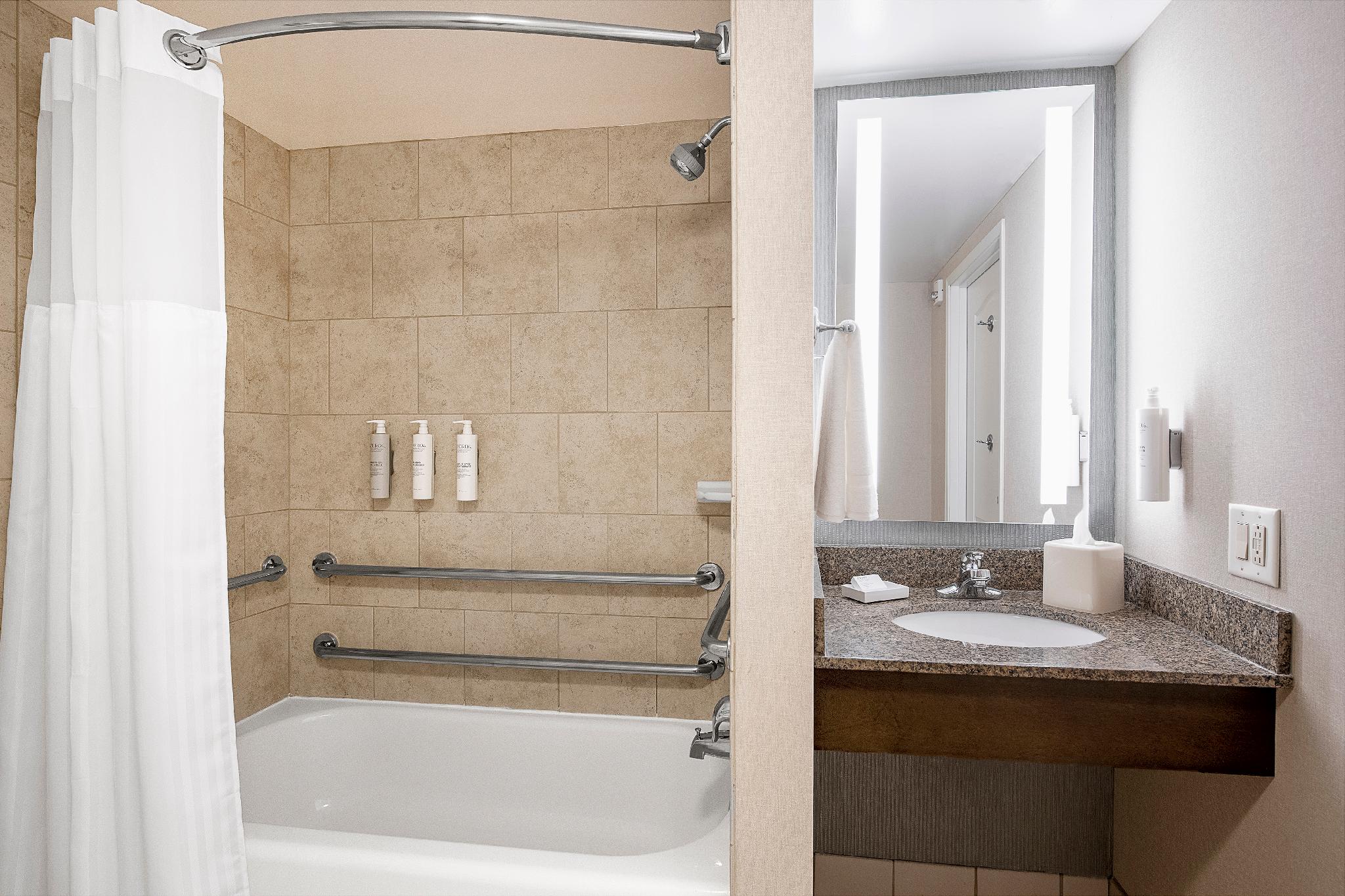 ヒルトン ガーデン イン クリーブランド ダウンタウン 写真