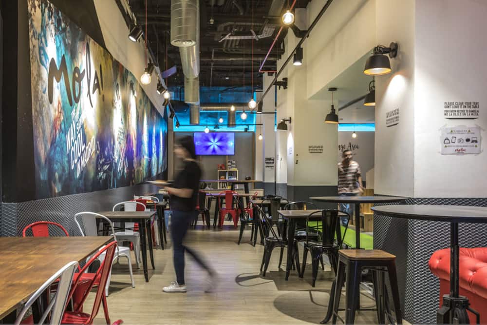 モラ ホステル 写真