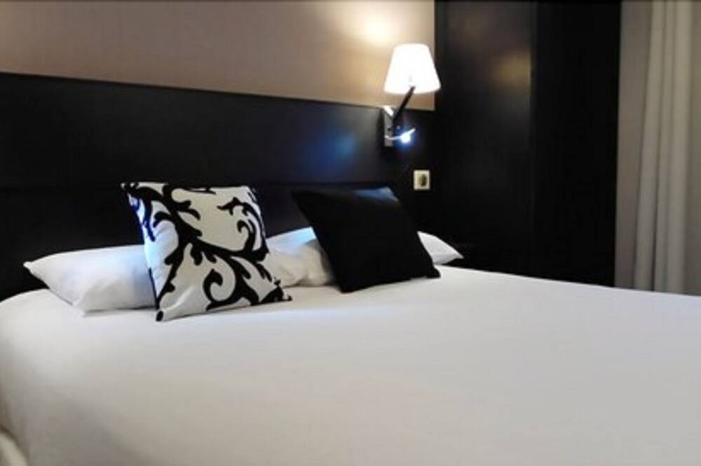 ホテル ボンセジュール モンマルトル 写真