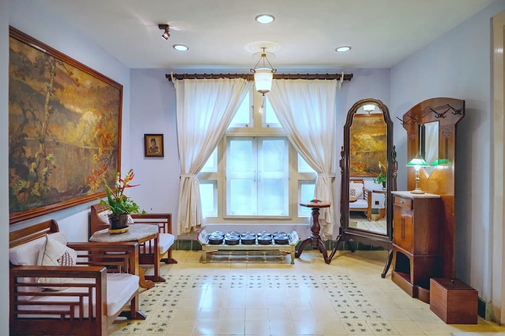 ホテル トゥグ ブリター 写真