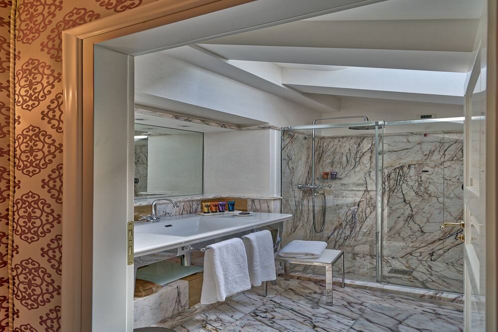 ホテル ロンドラ パレス 写真