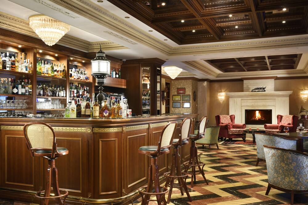 Swiss Diamond Hotel Prishtina 写真