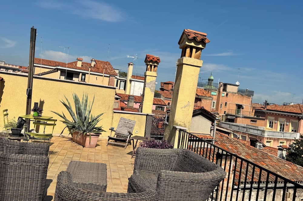 カ デイ ポロ 写真