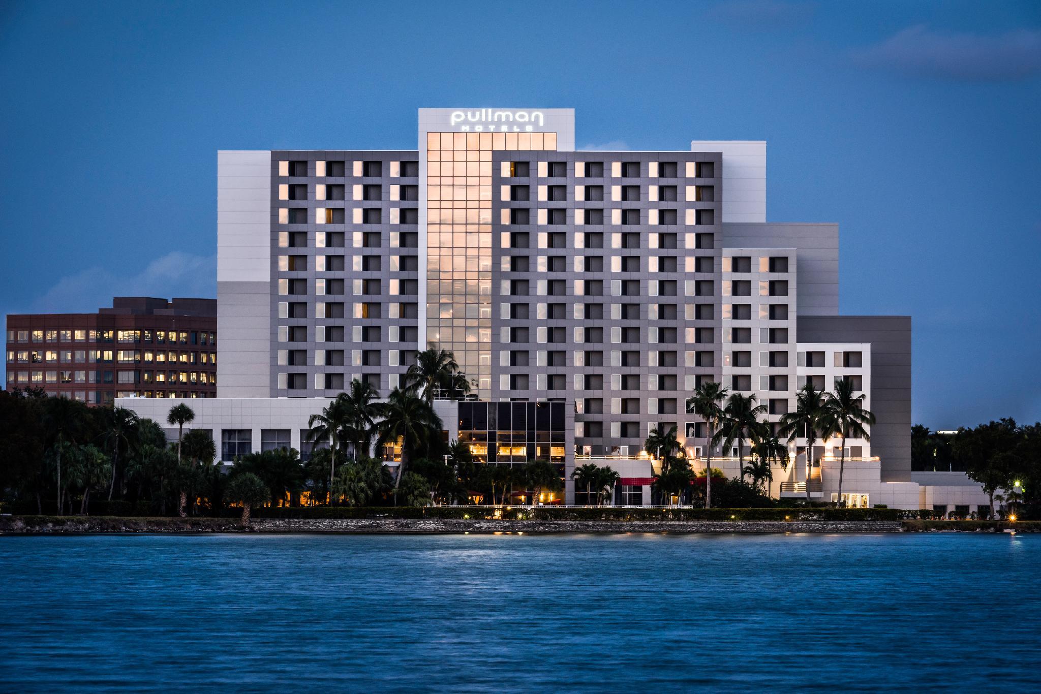 プルマン マイアミ エアポート 写真