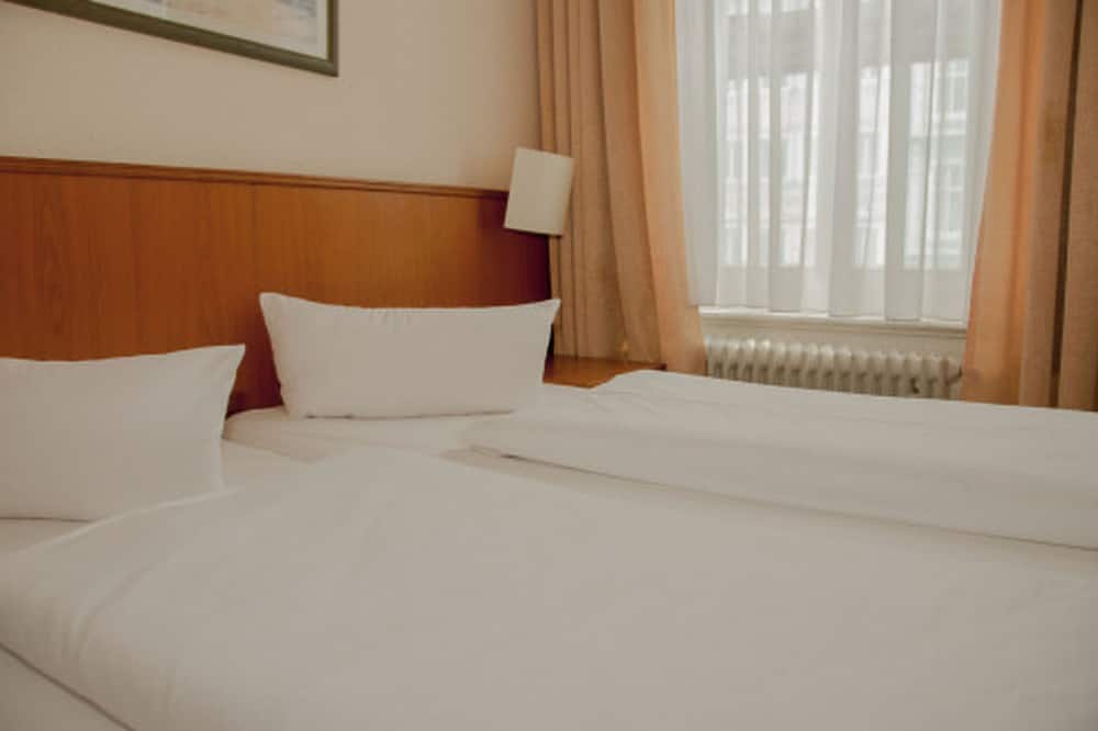 ホテル ターミナル アム ハウフトバーンホフ 写真