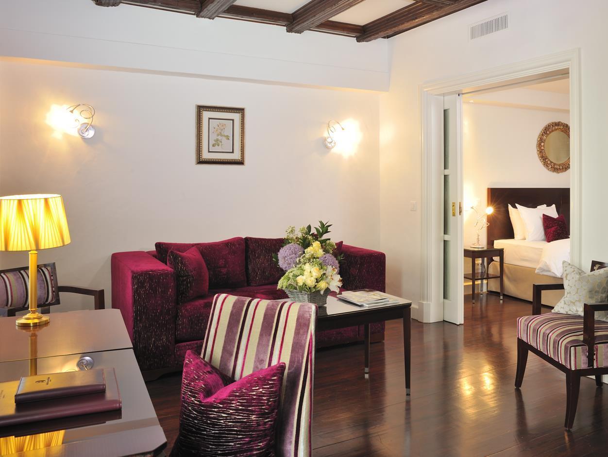 オテル ドゥ ラ シゴーニュ 写真