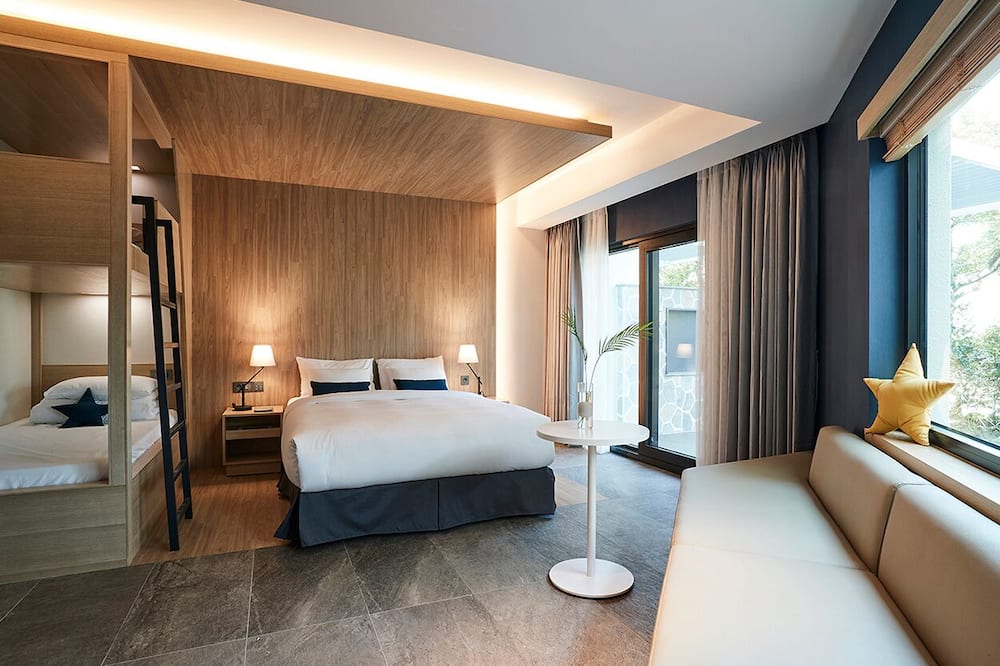 ザ スイーツ ホテル チェジュ 写真