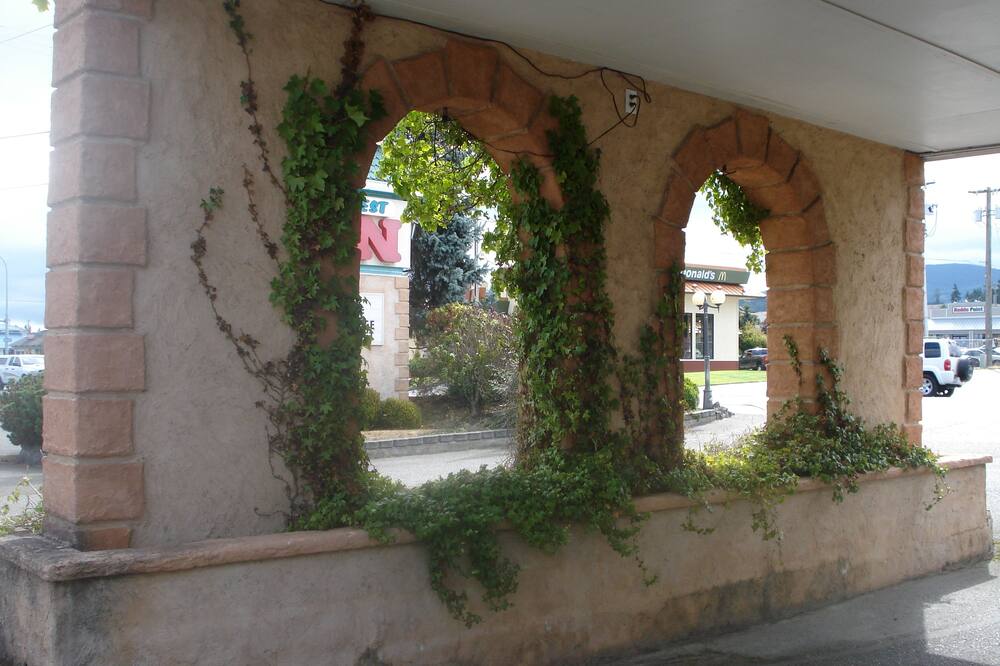 スクイム ウエスト イン 写真