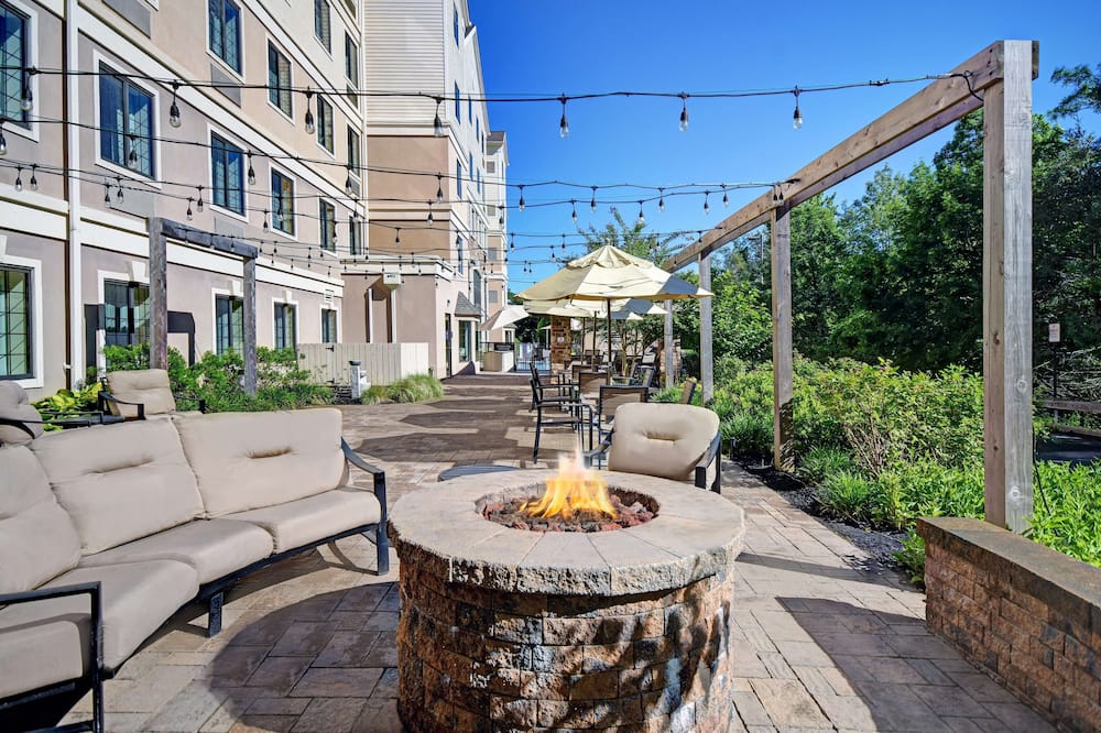 ホームウッド スイーツ バイ ヒルトン イートンタウン 写真