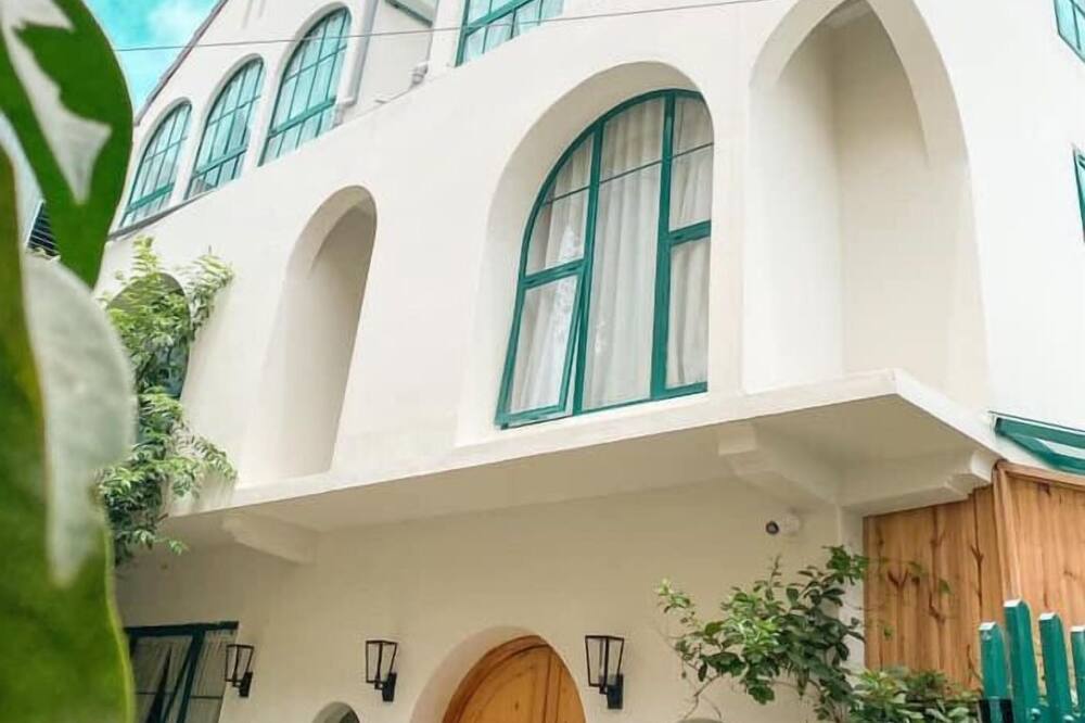 ラカサ メイ 写真