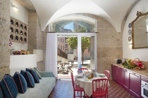 Residentas Apostolos 写真