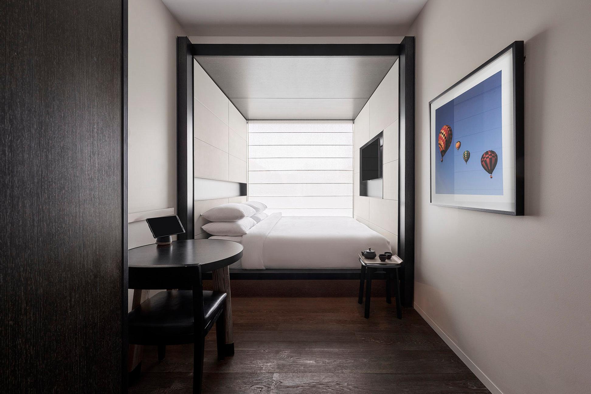 リトル ナショナル ホテル 写真