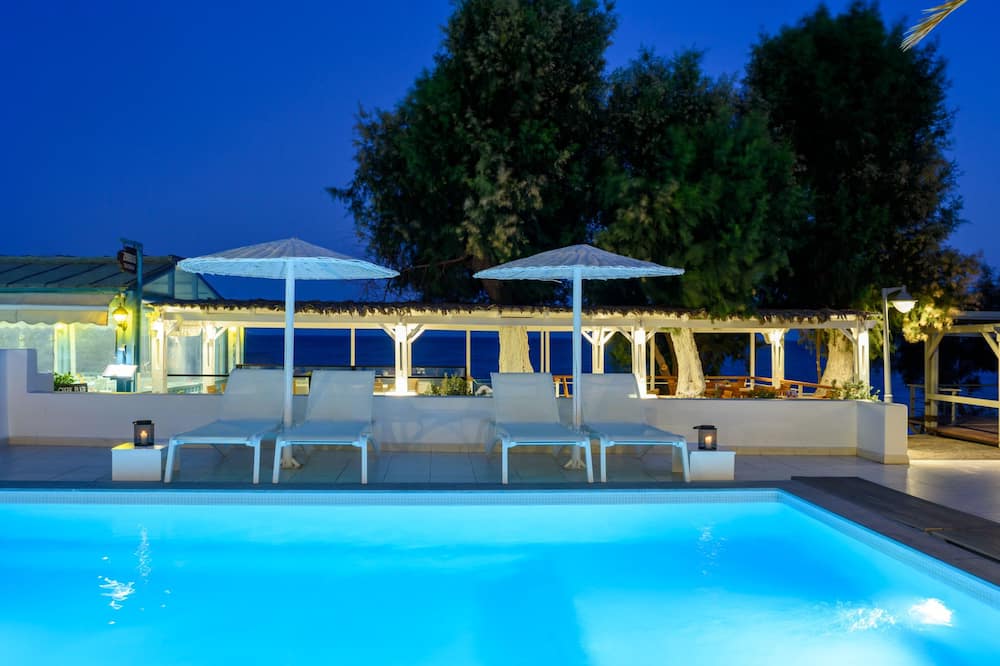 アレサンネ ビーチ ホテル 写真