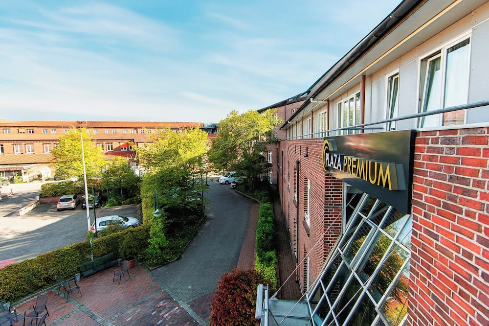 PLAZA Premium Parkhotel Norderstedt 写真