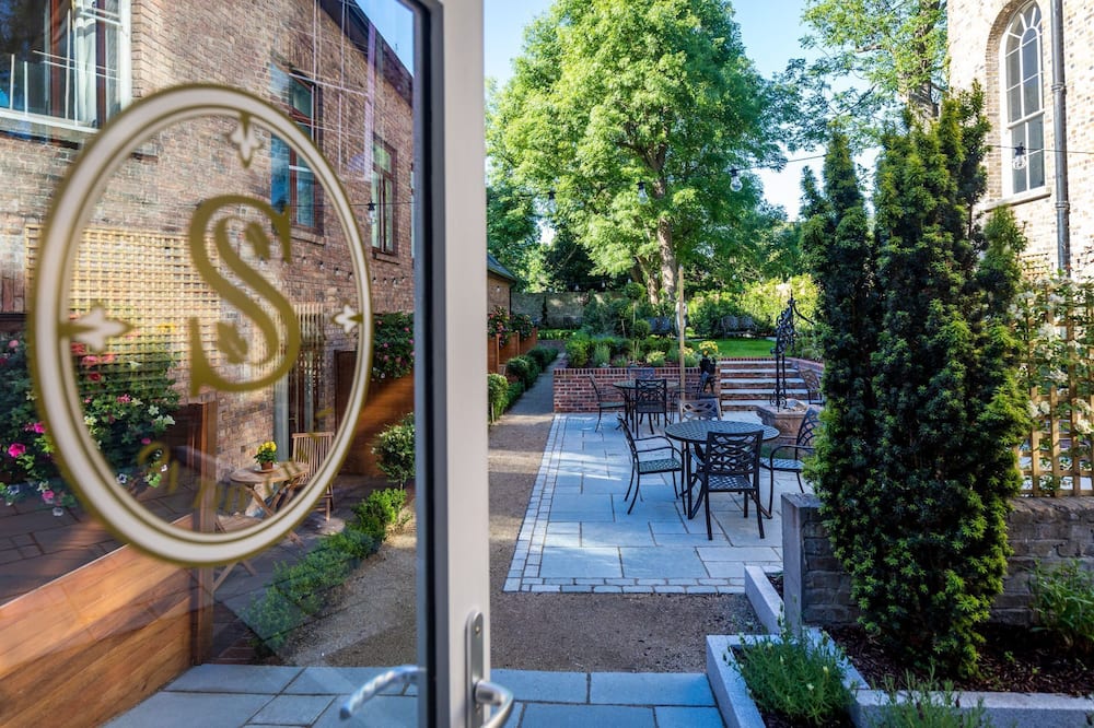 スタウトンズ オン ザ グリーン 写真