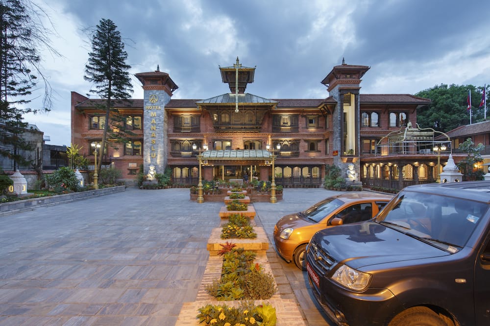 ホテル マナスル 写真