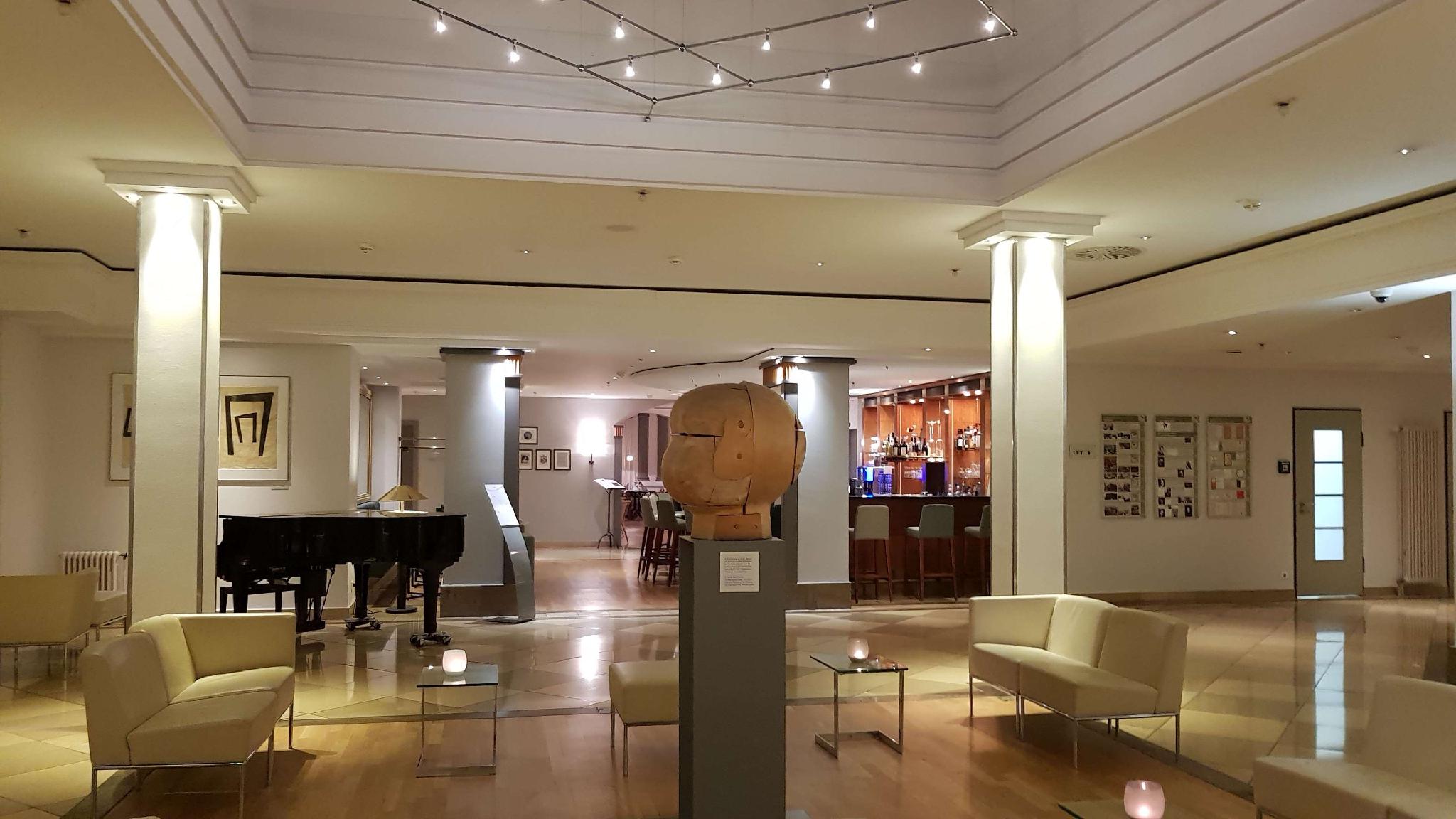 Hotel Kaiserin Augusta 写真