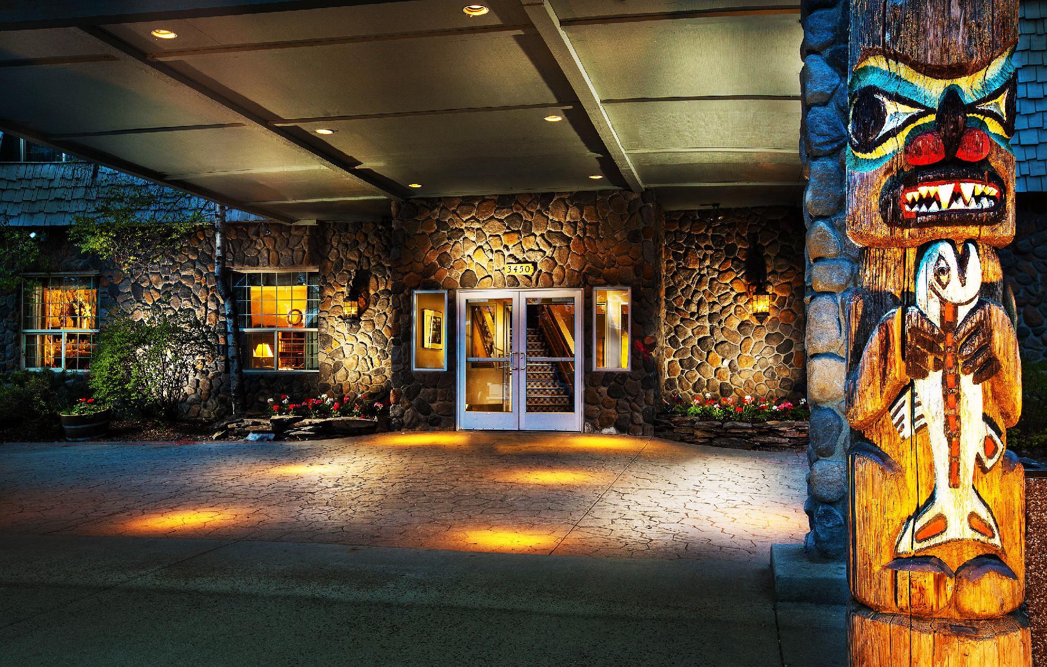 Coast Inn at Lake Hood 写真