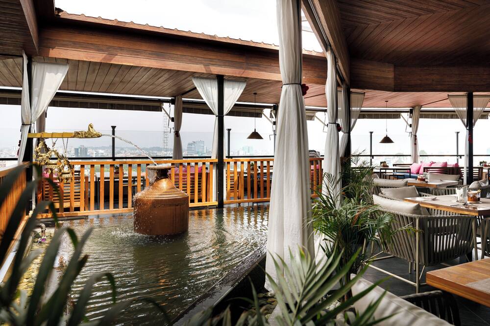 ホテル アンバサダー バイ エース ホテルズ 写真